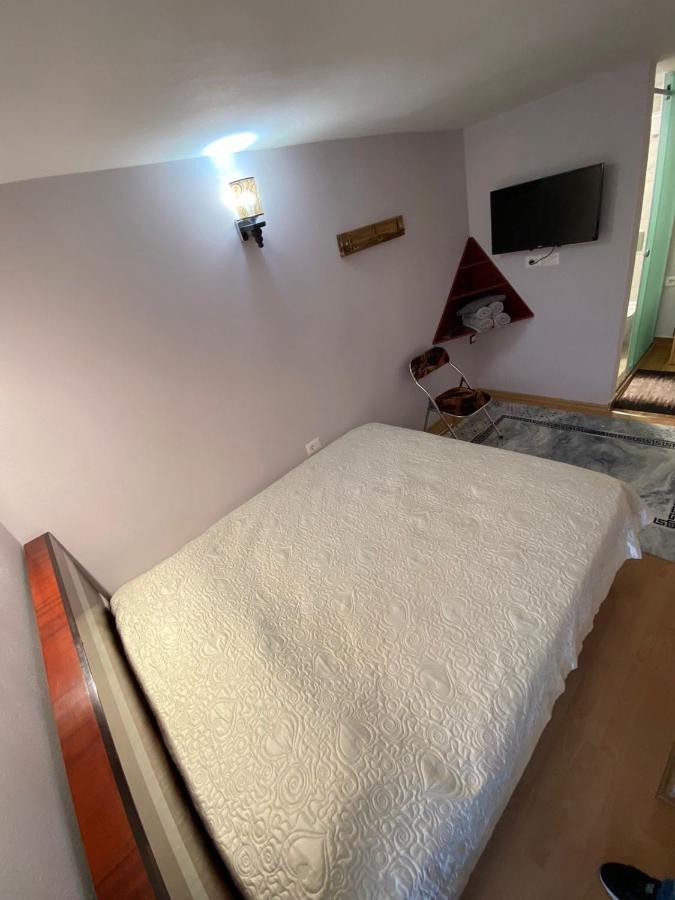 B & B Pogradec Exterior photo