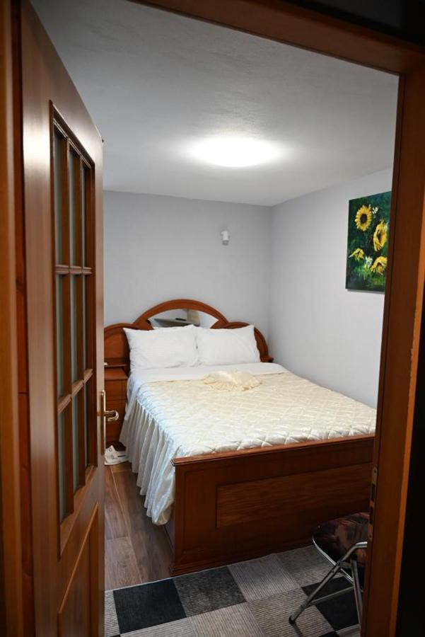 B & B Pogradec Exterior photo